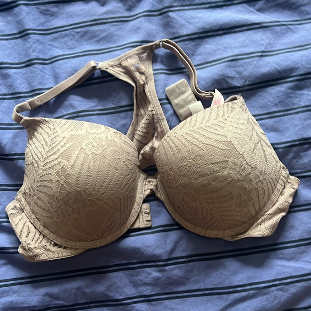 Victoria Secret Bra Bundle - Picture 4 of 5